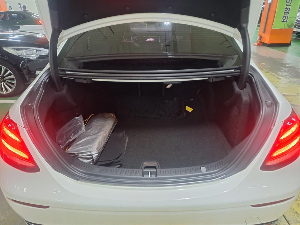Mercedes Benz E class 2019 Blanco - Importación desde Corea - HF Imports Iquique - Foto 19
