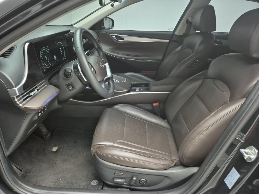 HYUNDAI Grandeur - Vista 11