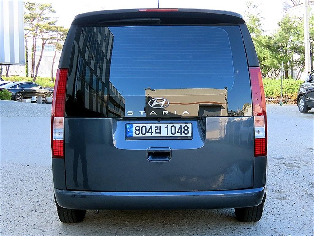 HYUNDAI Staria - Vista 4