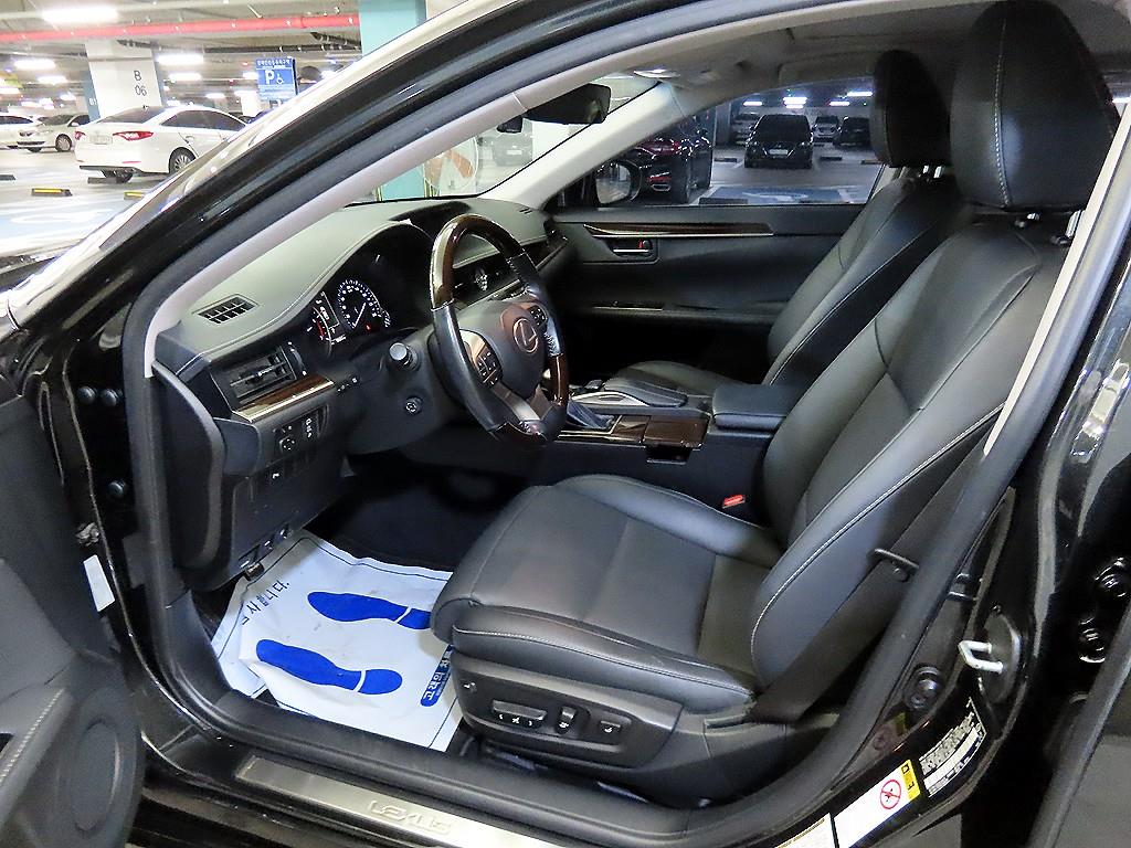Lexus ES - Vista 6