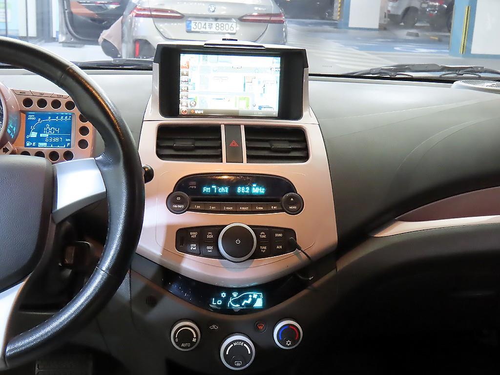 Chevrolet Spark - Vista 11