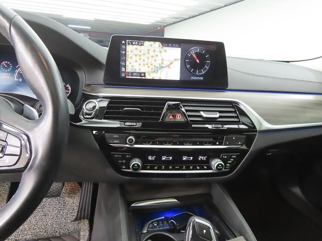 BMW 5 Series - Vista 10