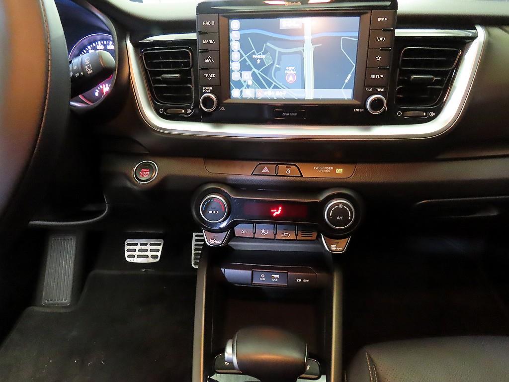 KIA Stonic - Vista 10