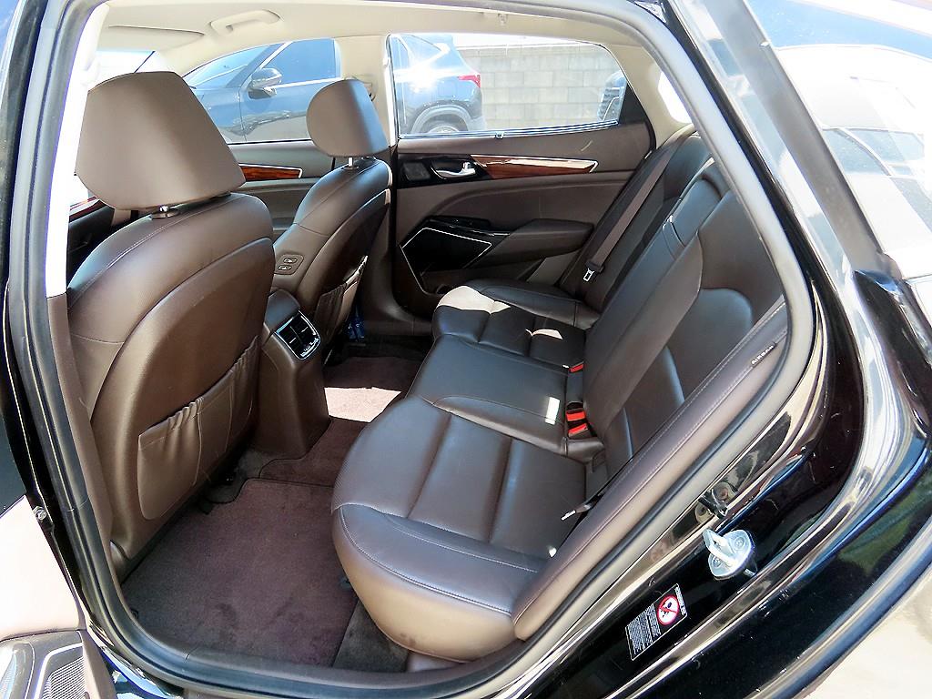 KIA K7 - Vista 6