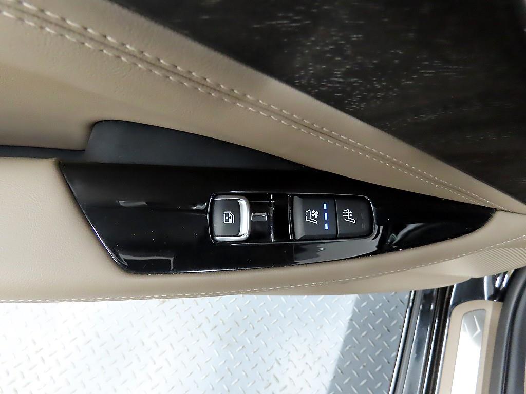 KIA K8 - Vista 12