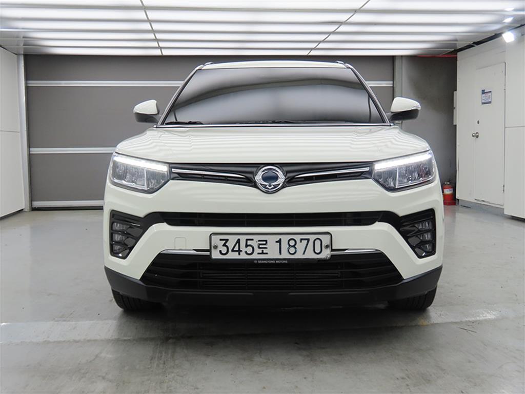 Ssangyong Tivoli - Vista 2
