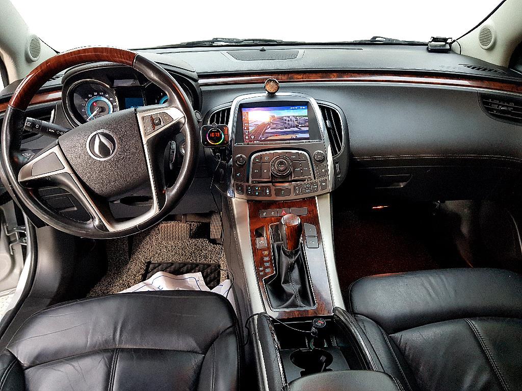 DAEWOO Alpheon - Vista 5