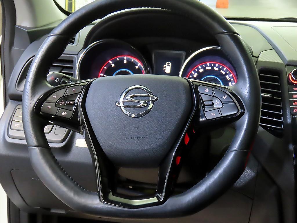 Ssangyong Tivoli - Vista 8