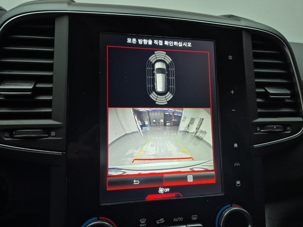 SAMSUNG QM6 - Vista 11