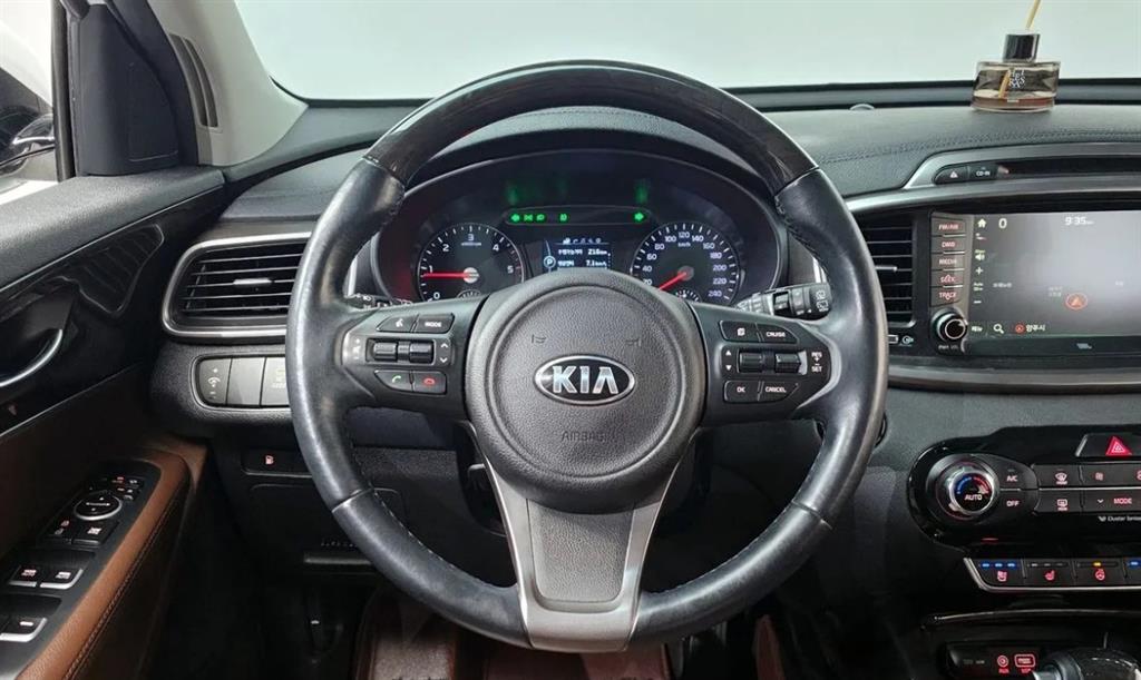 KIA Sorento - Vista 12