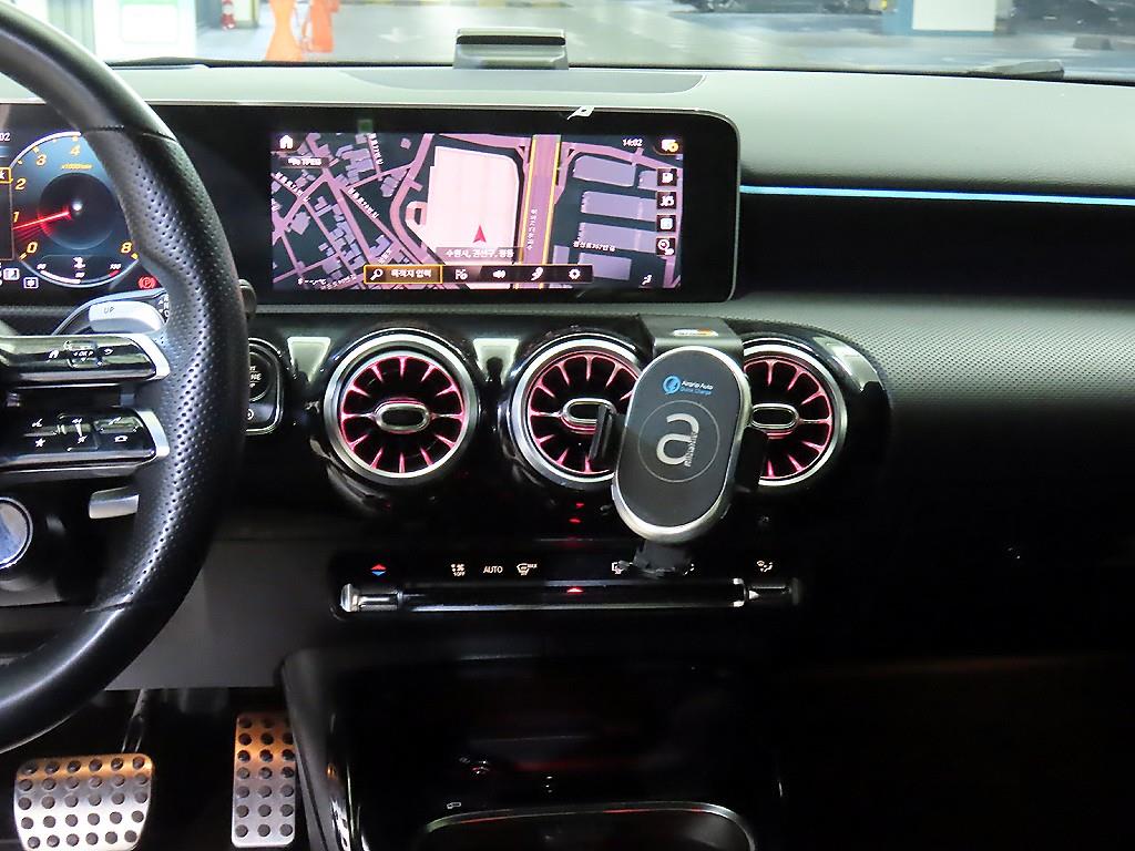 Mercedes Benz A Class - Vista 11
