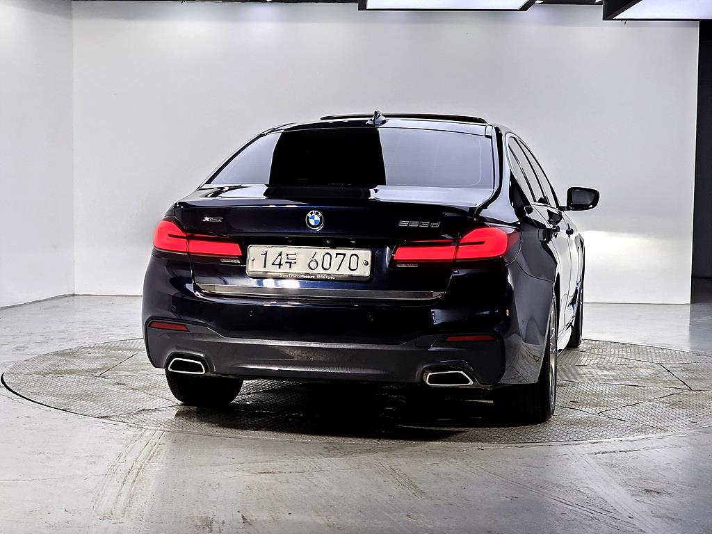 BMW 5 Series - Vista 3