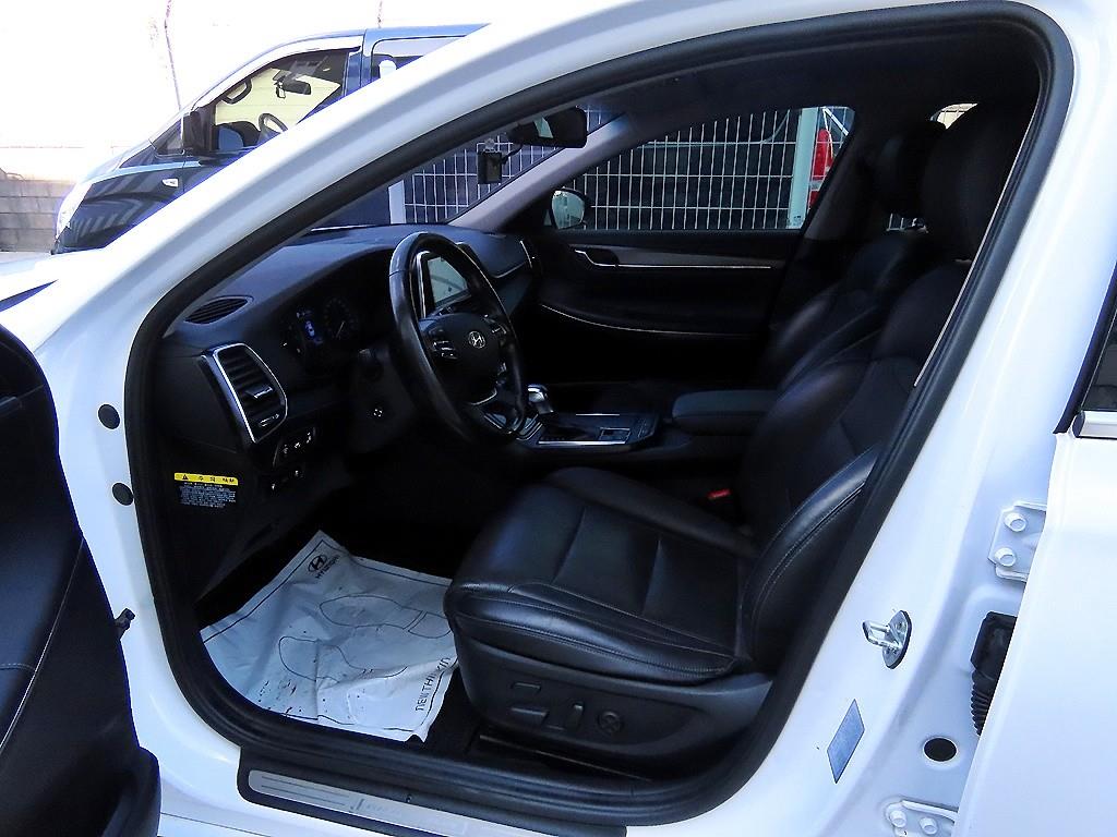 HYUNDAI Grandeur - Vista 5