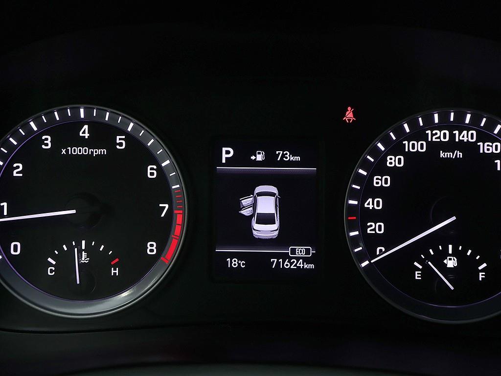 HYUNDAI Sonata - Vista 11