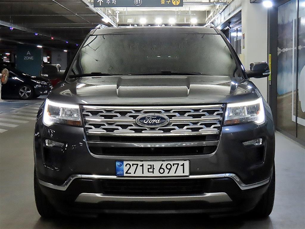 Ford Explorer - Vista 2