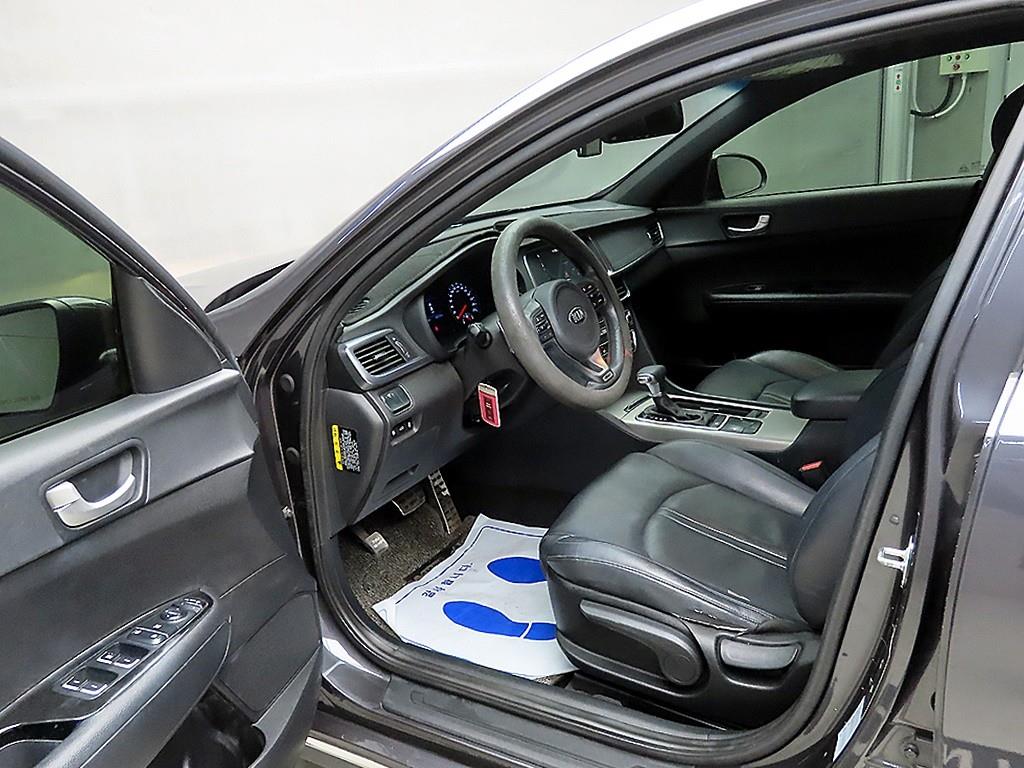 KIA K5 - Vista 5