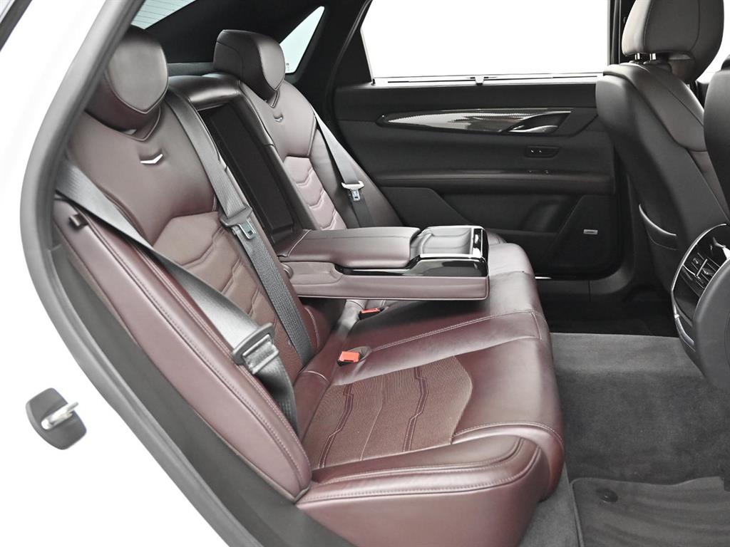 Cadillac CT6 - Vista 12