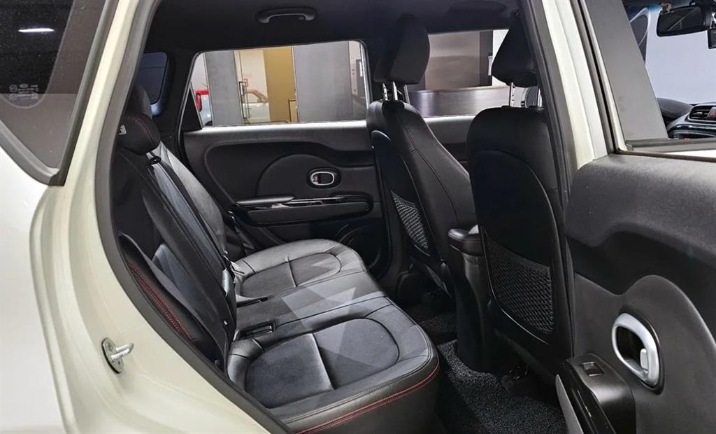 KIA Soul - Vista 11