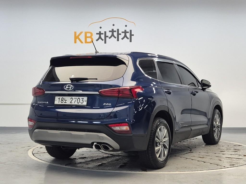 HYUNDAI Santa Fe - Vista 3