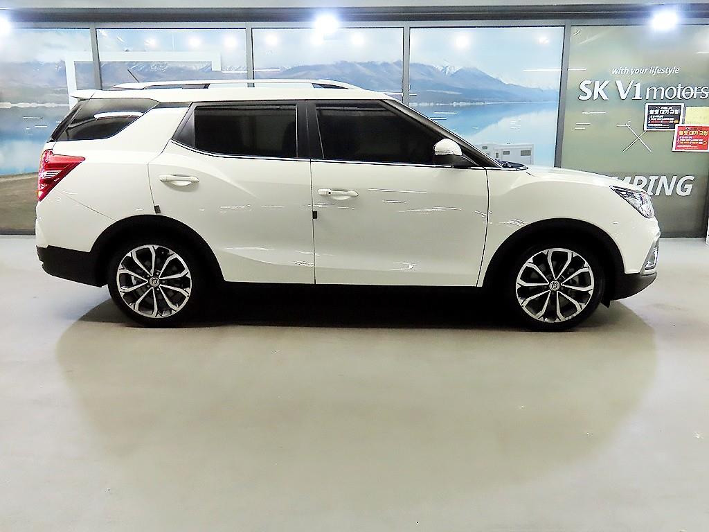 Ssangyong Tivoli - Vista 3