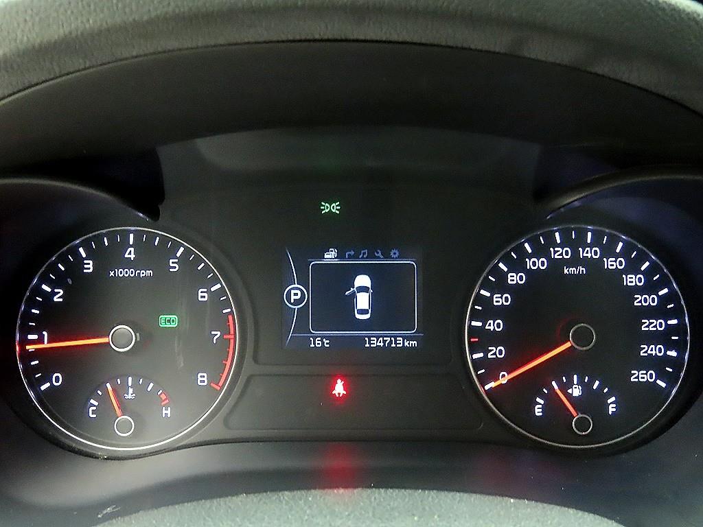 KIA K5 - Vista 8
