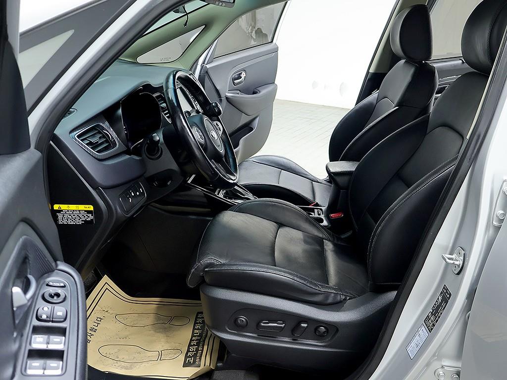 KIA Carens 2018 Gris - Importación desde Corea - HF Imports Iquique - Foto 11