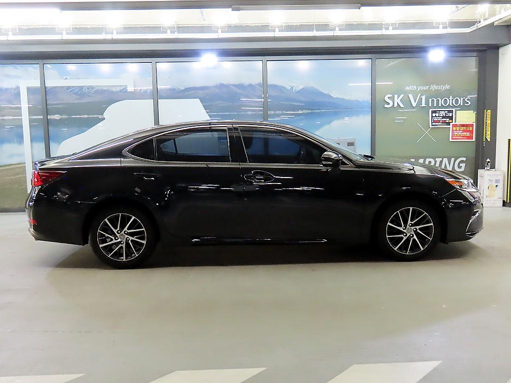 Lexus ES - Vista 3
