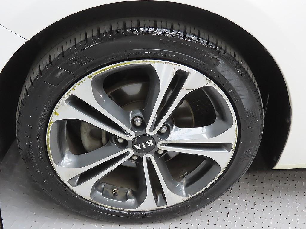 KIA K3 - Vista 9