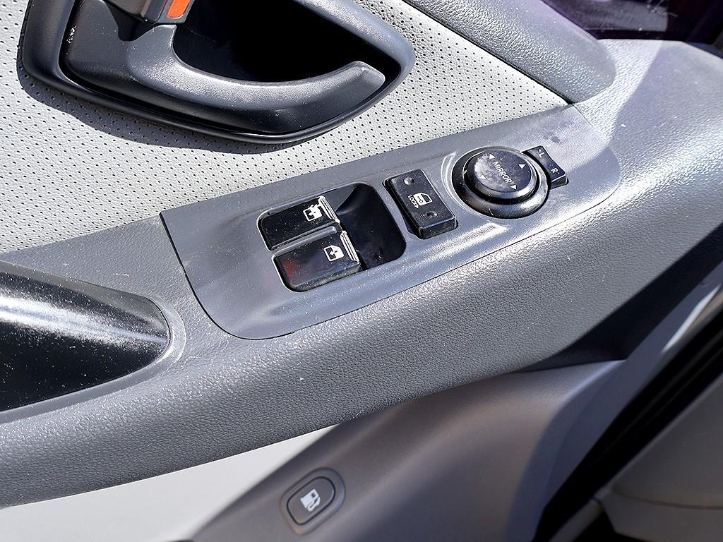 HYUNDAI Starex 2015 Plateado - Importación desde Corea - HF Imports Iquique - Foto 11