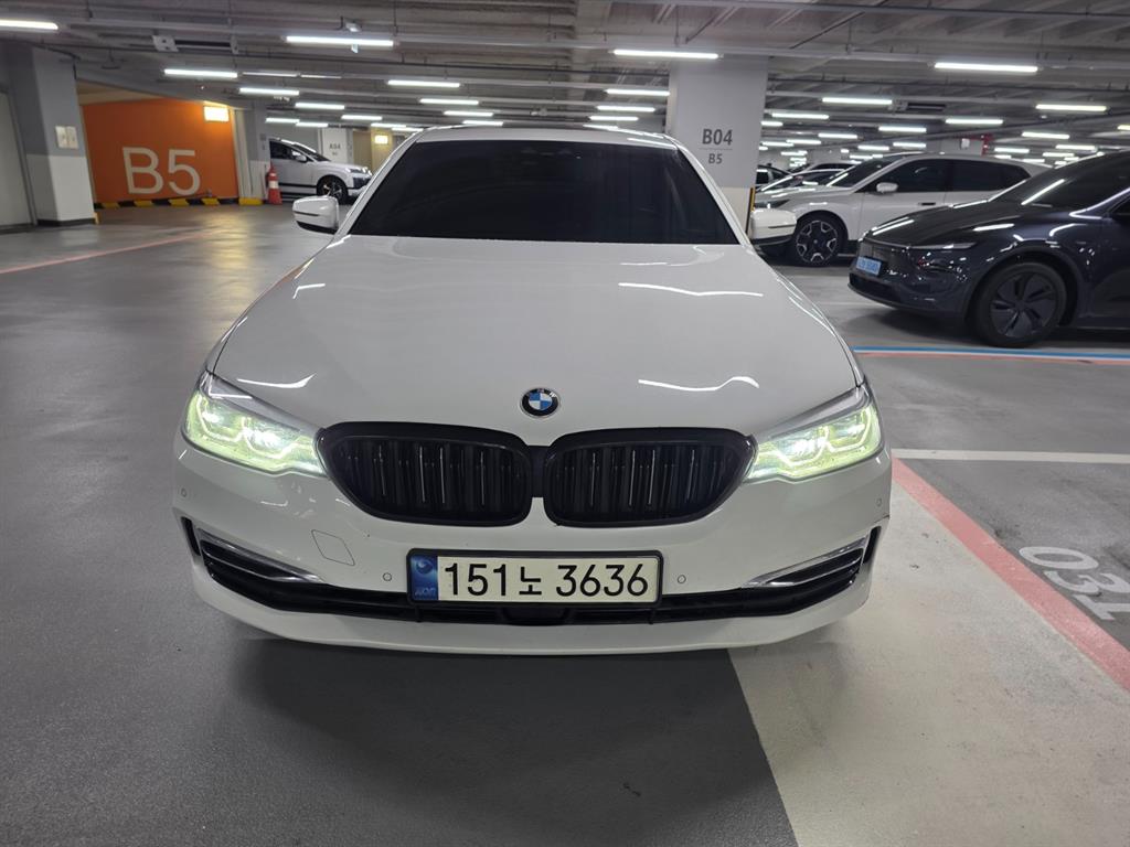 BMW 5 Series 2018 Blanco - Importación desde Corea - HF Imports Iquique - Foto 1