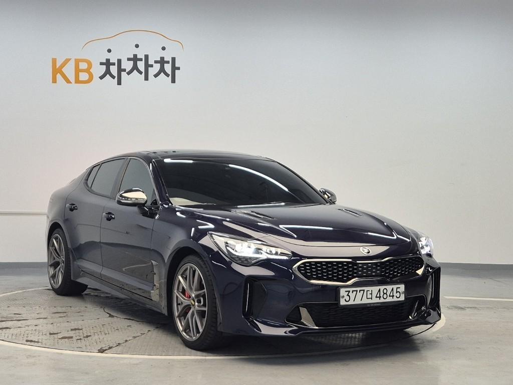 KIA Stinger - Vista 4