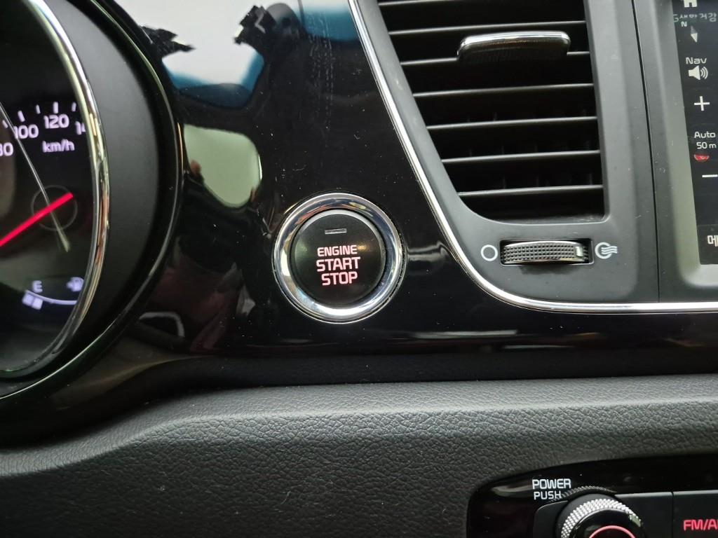 KIA Carnival 2017 Blanco - Importación desde Corea - HF Imports Iquique - Foto 16