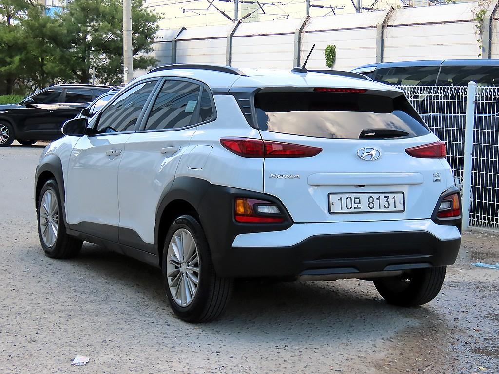 HYUNDAI Kona - Vista 3