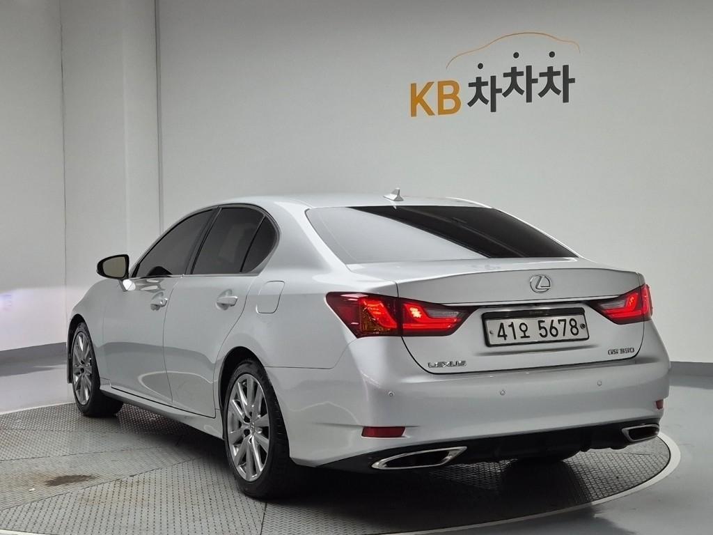 Lexus GS - Vista 3