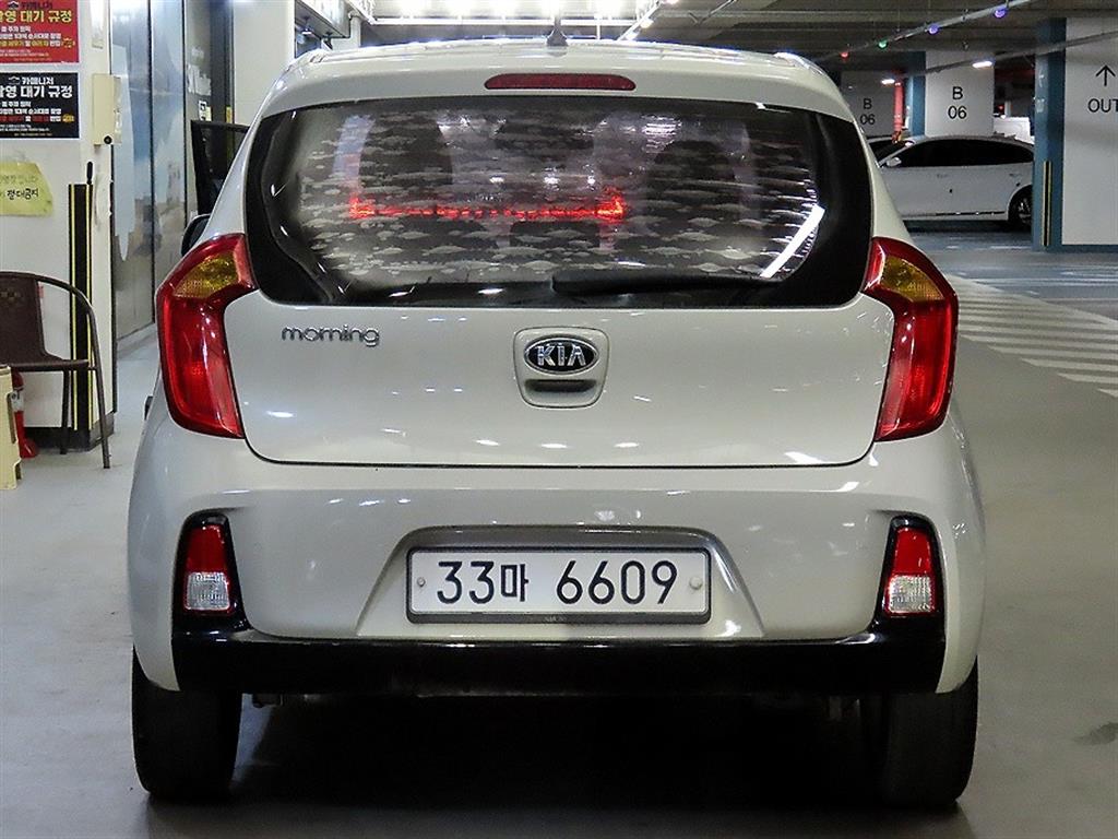 KIA Morning - Vista 5