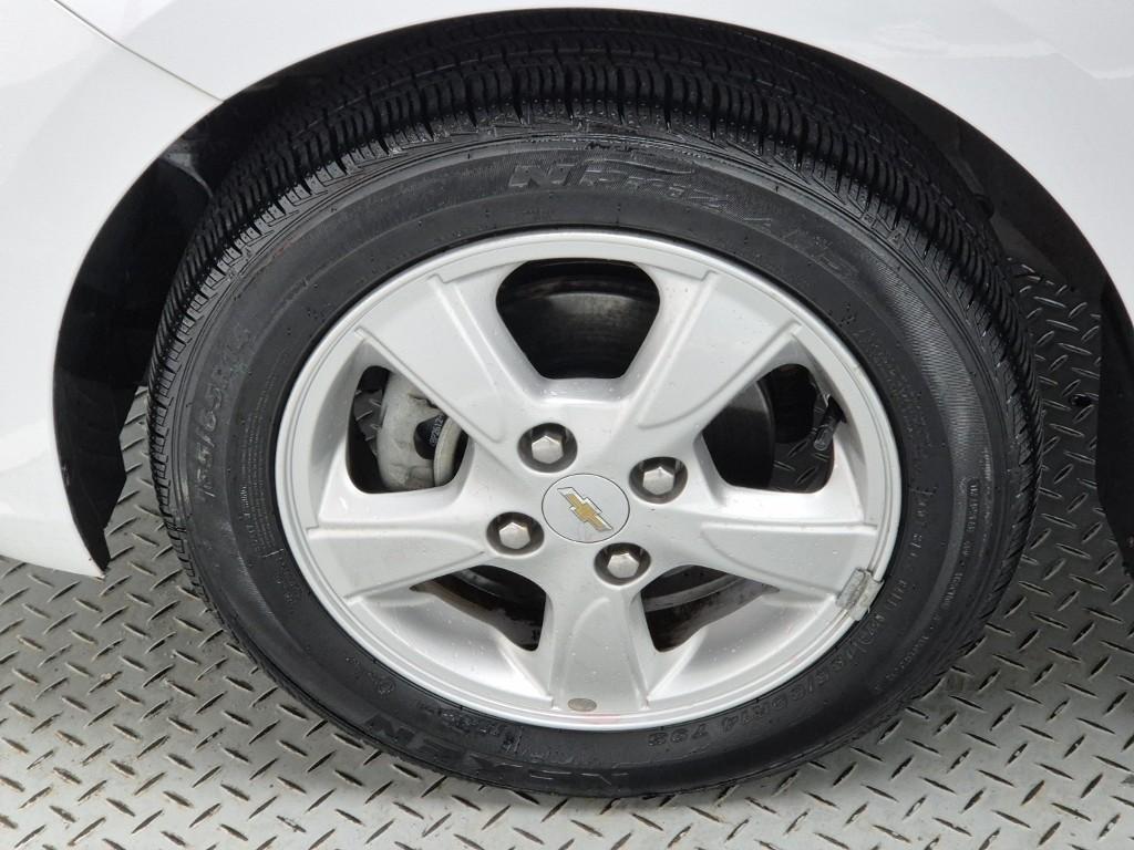 Chevrolet Spark - Vista 5