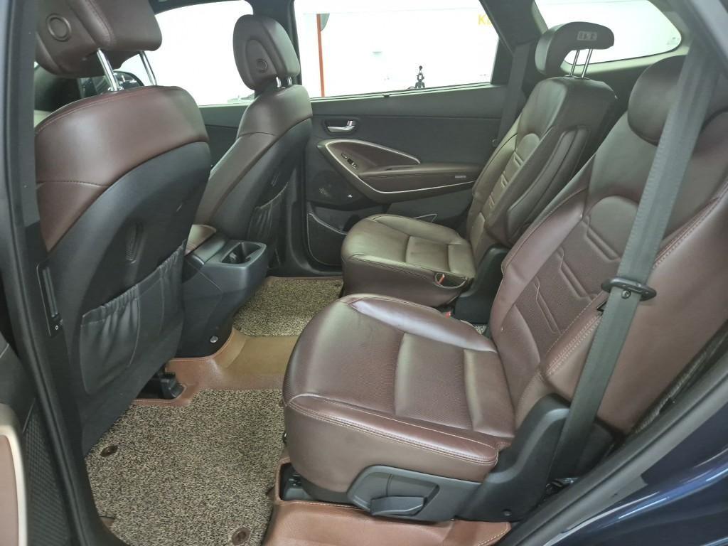 HYUNDAI Maxcruz - Vista 3