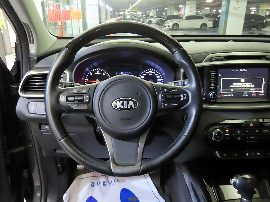 KIA Sorento - Vista 8
