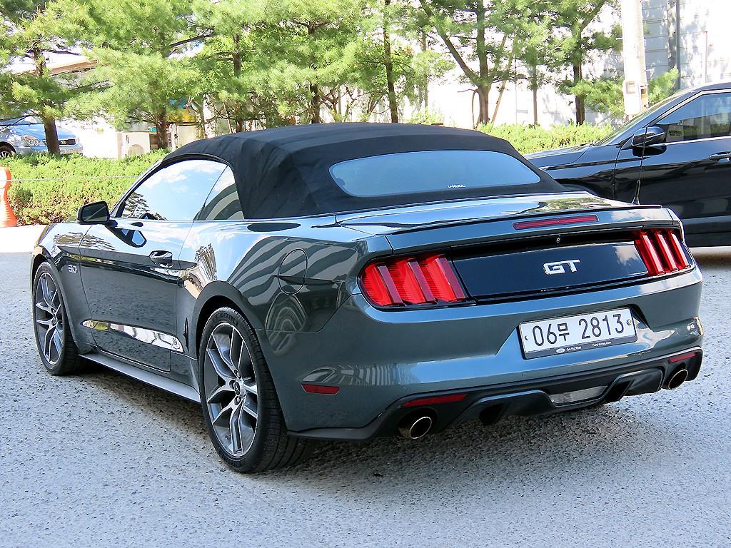Ford Mustang - Vista 3