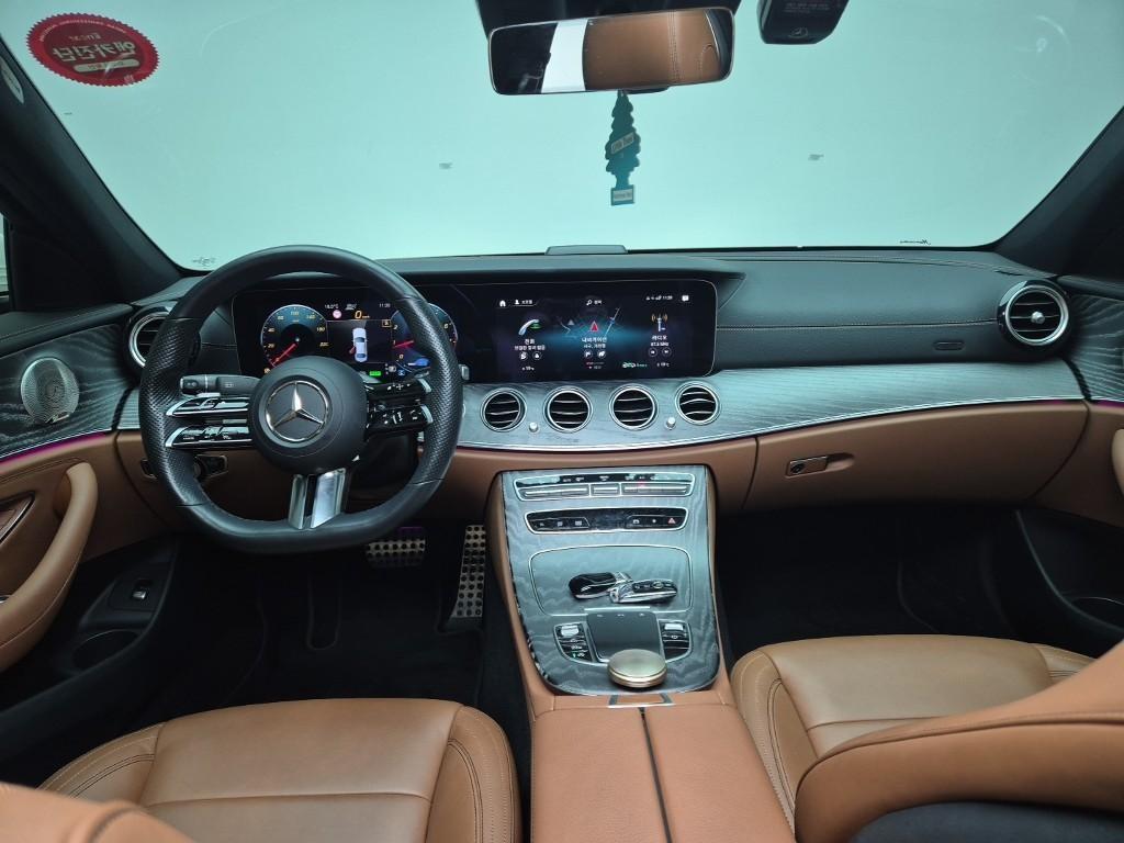 Mercedes Benz E class - Vista 7