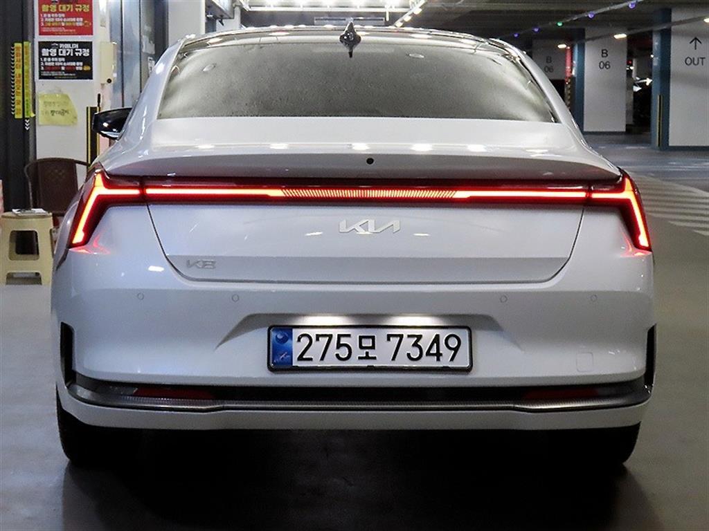 KIA K8 - Vista 5