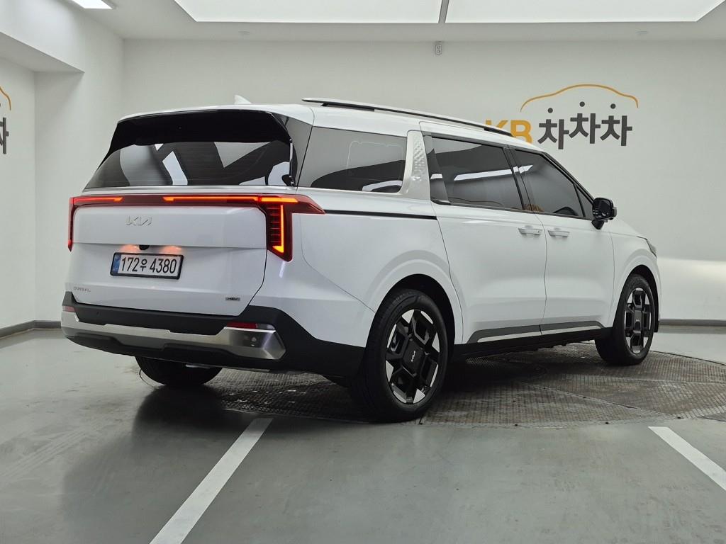KIA Carnival - Vista 4