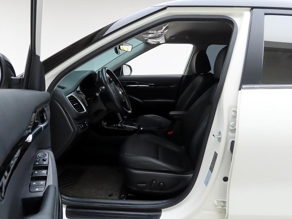 KIA Seltos - Vista 12