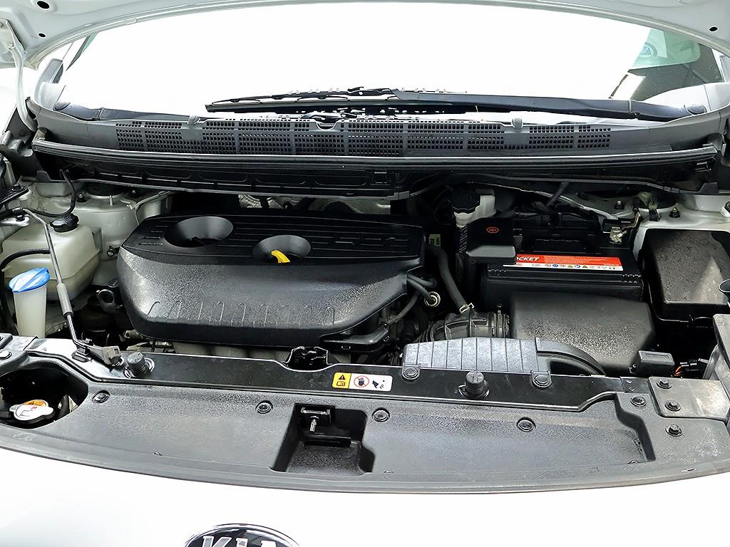 KIA Carens 2018 Gris - Importación desde Corea - HF Imports Iquique - Foto 7