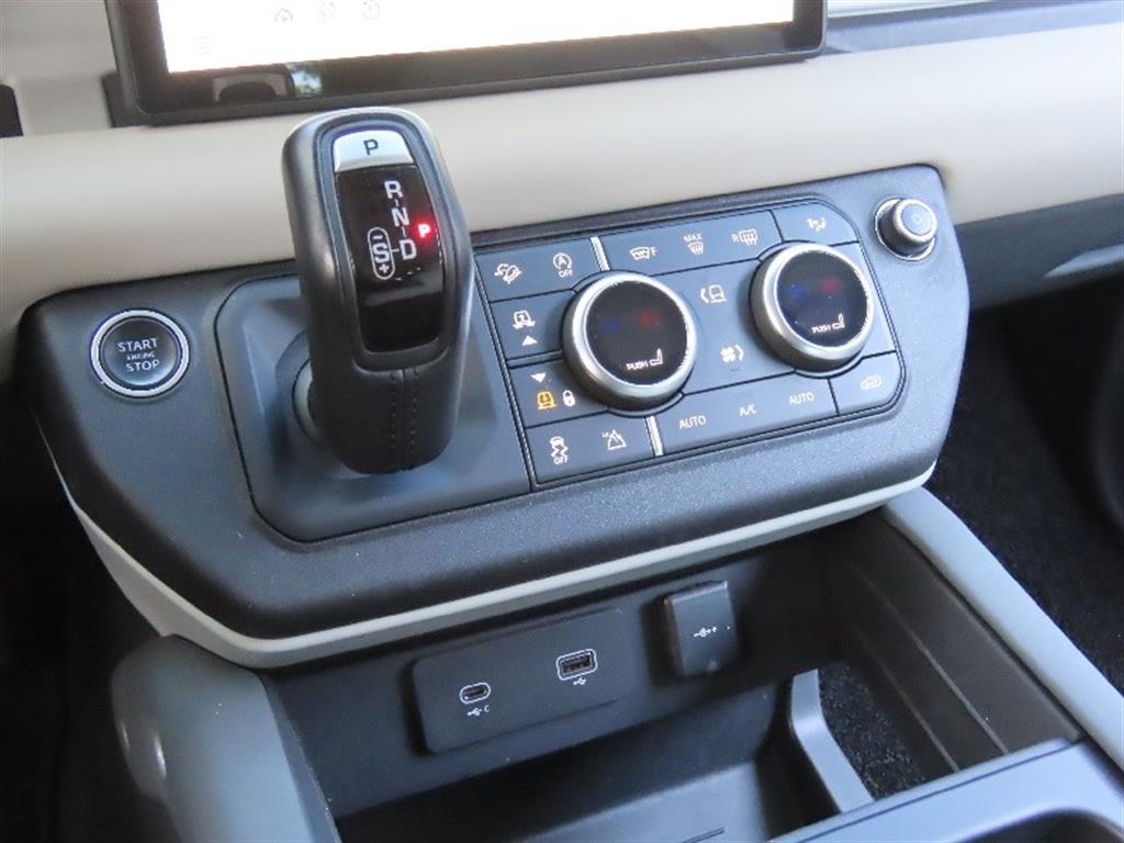Land Rover Defender - Vista 11