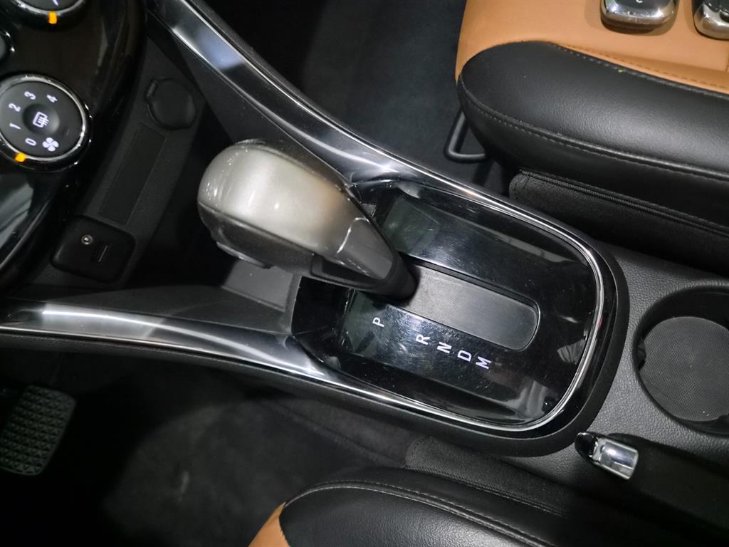 Chevrolet Trax 2017 Blanco - Importación desde Corea - HF Imports Iquique - Foto 13