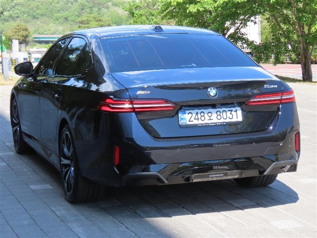 BMW 5 Series - Vista 7