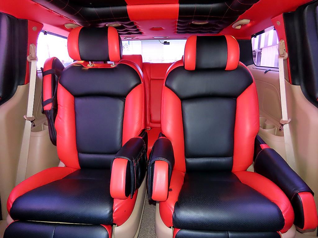 KIA Carnival - Vista 7