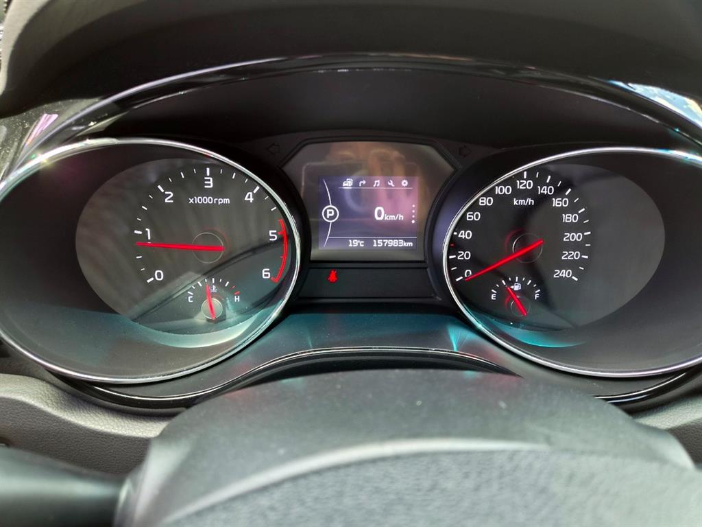 KIA Carnival - Vista 9