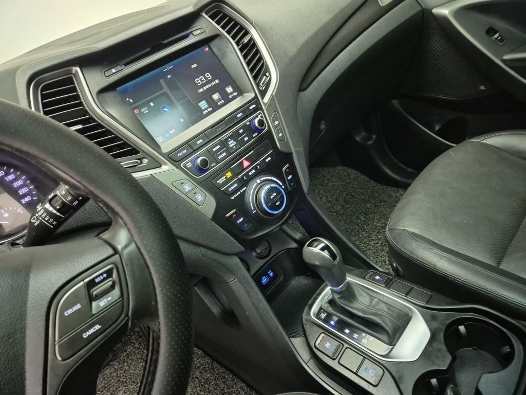 HYUNDAI Santa Fe - Vista 10